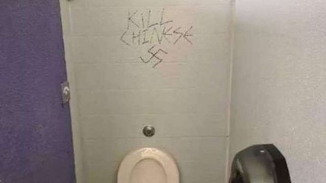 Pesan rasis anti-China di toilet pria Universitas Sydney, Australia.