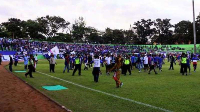 Derby Malang antara Arema Indonesia melawan Persema.