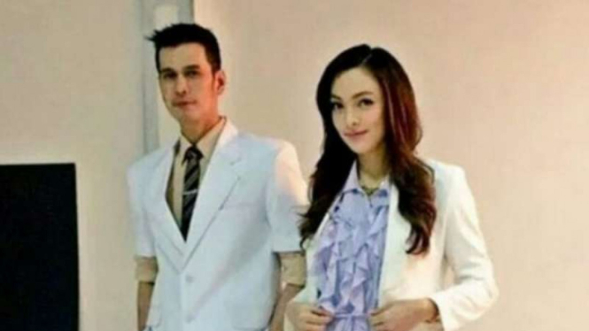 Ryan Thamrin dan Reisa Brotoasmoro