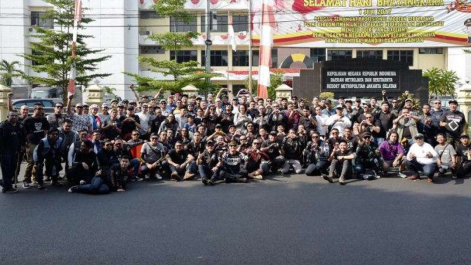 Komunitas Harley Sportster Indonesia beri dukungan buat Tora.