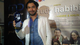 Rudy Habibie Raih 2 Penghargaan Festival Film Asia Pasifik