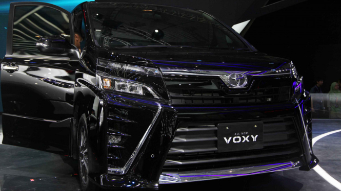 Baby Alphard, New Toyota Voxy