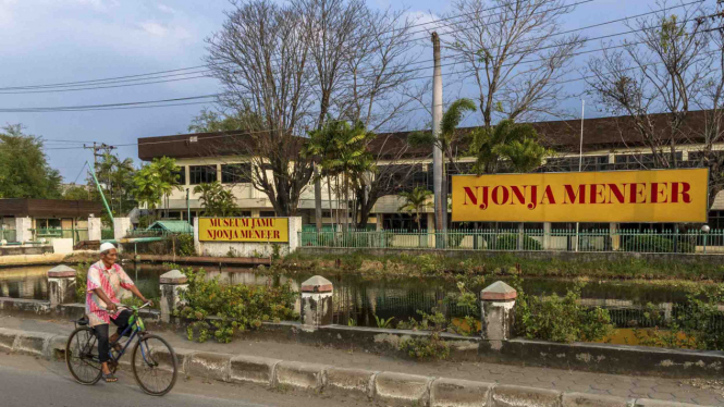 Pabrik jamu PT Njonja Meneer yang berada di Jalan Raya Kaligawe, Semarang, Jawa Tengah.