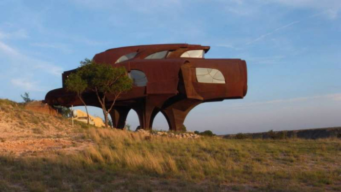 Ransom Canyon Steel House