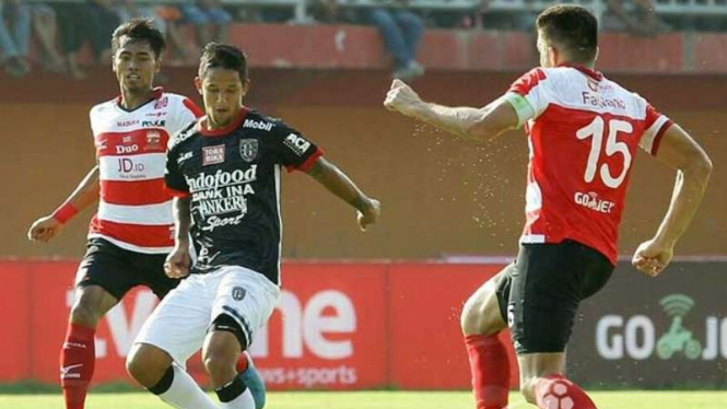 Pertandingan Madura United kontra Bali United di ajang Liga 1