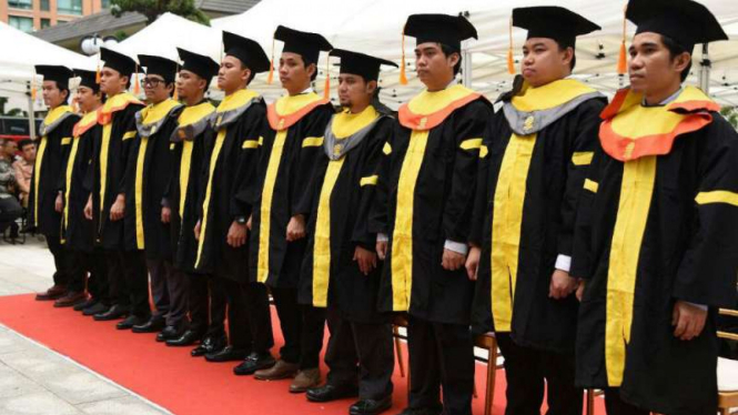 Para wisudawan TKI di UT Seoul