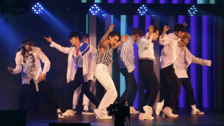 Dari Dubai EXO Pulang Lewat Jalur Khusus Keluarga Kerajaan