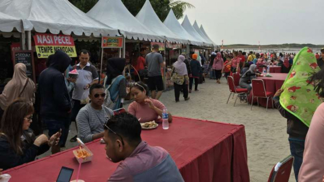 Festival kuliner tepi laut