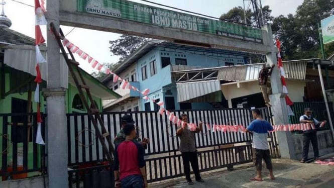 Pesantren Ibnu Mas'ud di Bogor yang menolak mengibarkan bendera merah putih