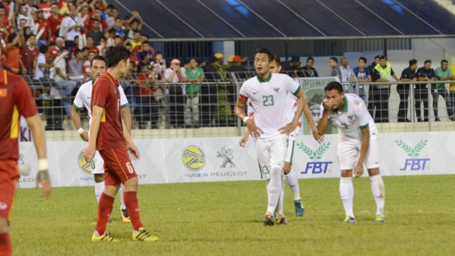 Bek Timnas Indonesia U-22, Hansamu Yama Pranata (nomor 23).