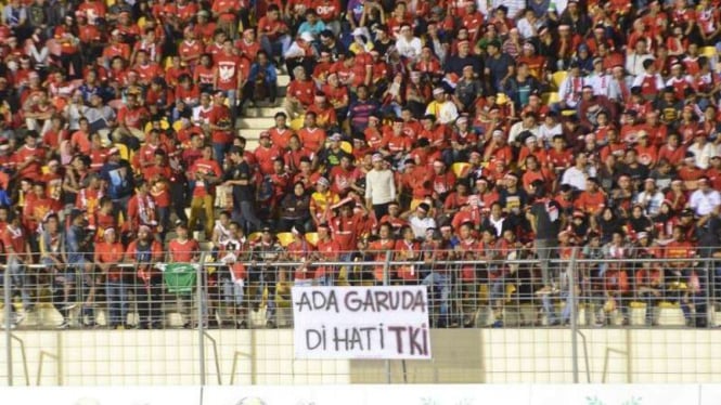 Bentuk dukungan TKI kepada Timnas Indonesia U-22 di SEA Games 2017