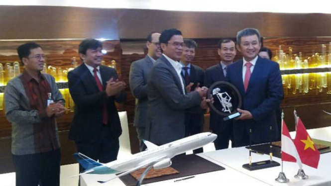 Garuda Indonesia menandatangani MoU dengan maskapai Vietnam Air.