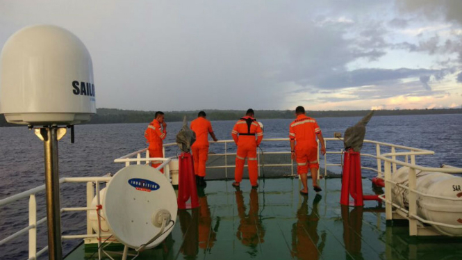 Tim penyelamat anak buah kapal yang tenggelam. (Foto ilustrasi).