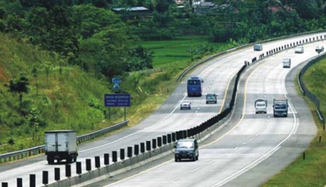 Tol Cipularang.