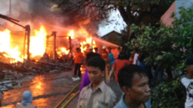 Kebakaran di Srengseng, Jakarta Barat, Rabu petang, (30/8).