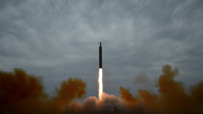 Korea Utara terus melakukan uji coba peluncuran rudal.