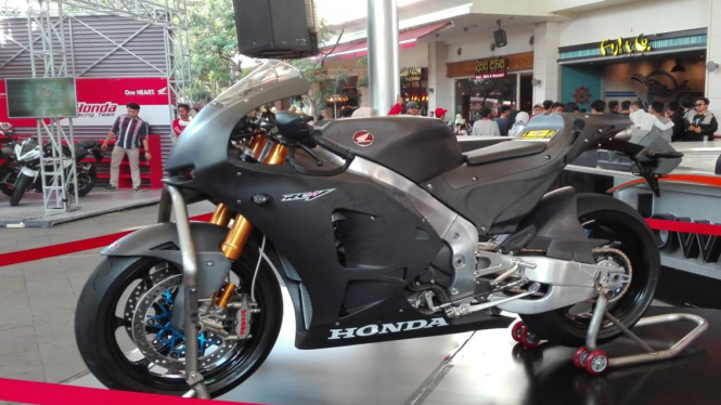 Big bike Honda RC213V-S