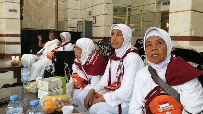 Persiapan jemaah haji kloter pertama yang akan pulang ke Tanah Air