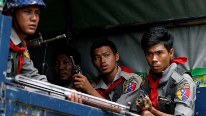 Polisi Myanmar patroli usai insiden Rohingya