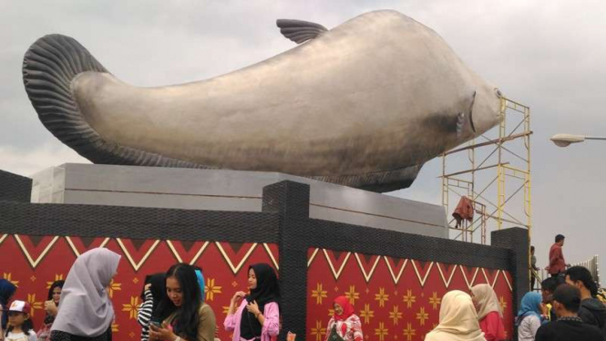 Tugu ikan belido sebagai ikon baru kota Palembang