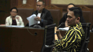 Miryam Minta KPK Jadikan Farhat Abbas Tersangka