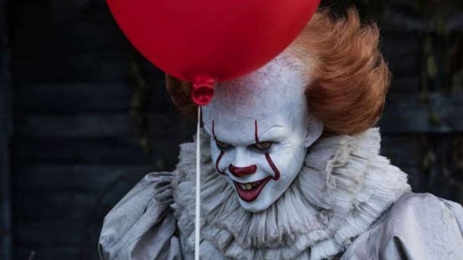 Badut seram Pennywise di film horor IT