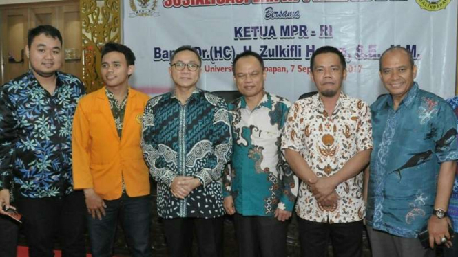 Ketua Majelis Permusyawaratan Rakyat Zulkifli Hasan dalam kunjungan kerja di Balikpapan Kalimantan TImur, Kamis (7/9/2017)