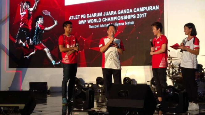 Ganda Campuran Indonesia, Tontowi Ahmad/Liliyana Natsir menerima penghargaan