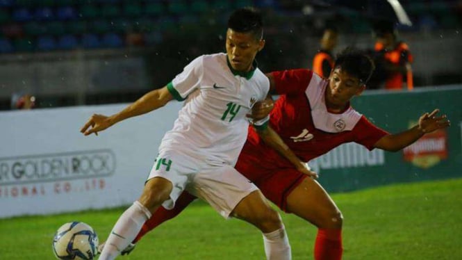 Laga Timnas Indonesia U-19 melawan Filipina.