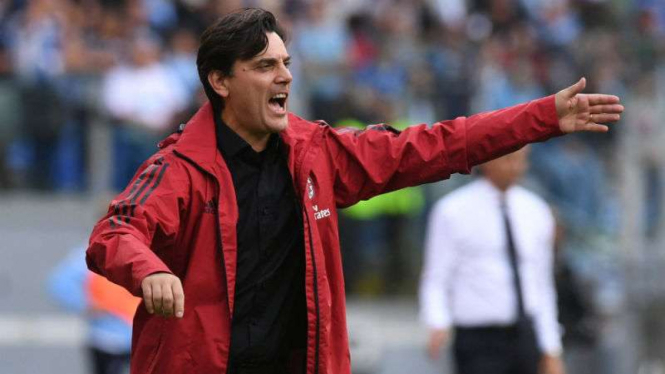 Pelatih AC Milan, Vincenzo Montella.