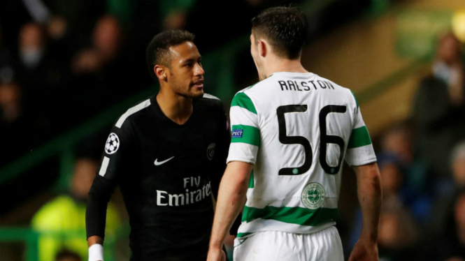 Pemain PSG, Neymar, bertengkar dengan bek muda Celtic, Anthony Ralston