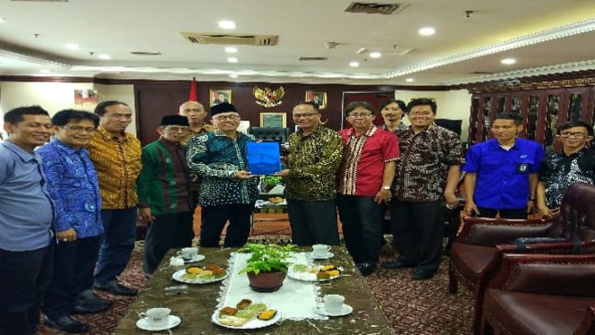 Sejumlah tokoh Lampung menemui Ketua MPR RI.