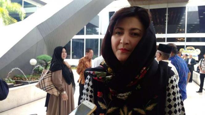 Istri Ketua DPR Setya Novanto, Deisti Astriani Tagor