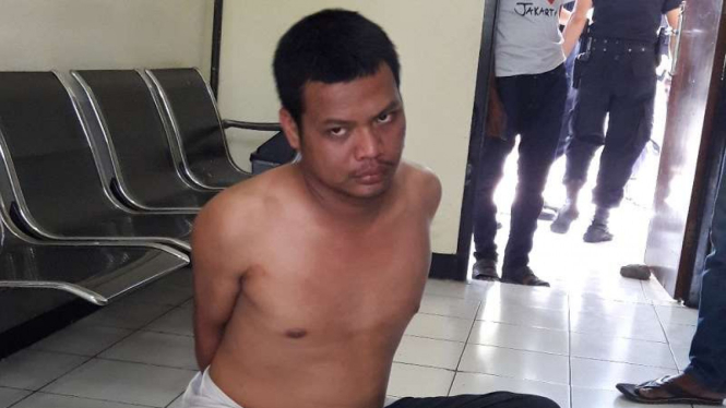 Wildan saat diamankan di Pos Polisi Gambir.