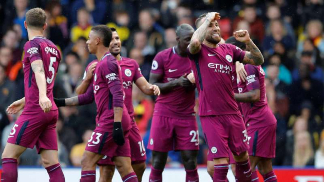 Pemain Manchester City rayakan gol