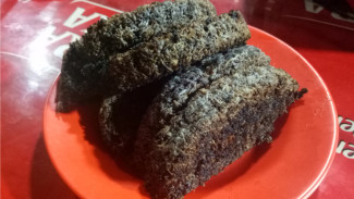 Dange, Kue Tradisional dari Ketan dan Aren yang Gurih