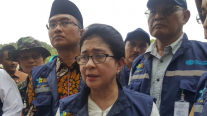 Menteri Kesehatan Nila Moeloek.