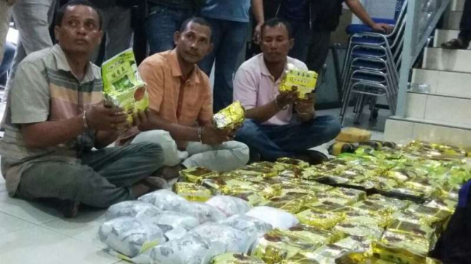 Ratusan kilo narkoba yang berusaha diselundupkan ke Aceh.