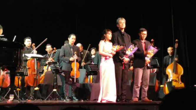 Pertunjukan Jakarta City Philharmonic terselenggara berkat kerja sama Badan Ekonomi Kreatif dan Dewan Kesenian Jakarta.