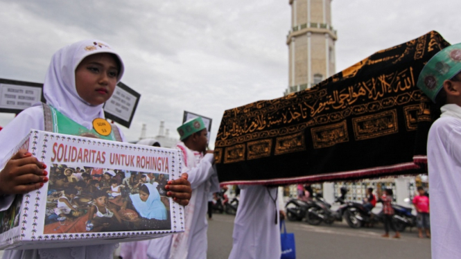 Peserta pawai menyambut Tahun Baru Islam 1 Muharram 1439 Hijriah, di Banda Aceh.