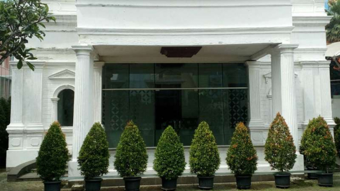 Rumah berasitektur Belanda yang dibeli seorang Tionghoa di kawasan Pondok Cina, Depok, Jawa Barat.