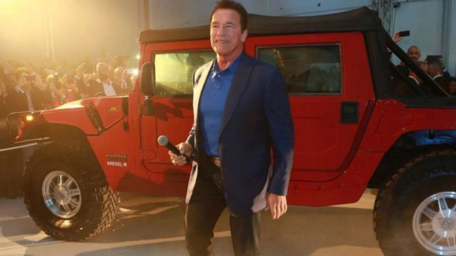 Mobil terbaru Arnol Schwarzenegger.