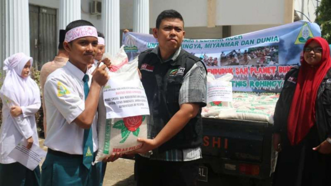 Pelajar di Aceh kirim bantuan untuk pengungsi Rohingya