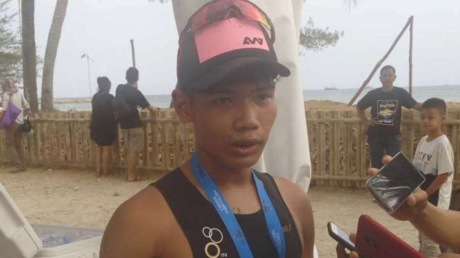 Fauzy Fannyla juara Rhino X Triathlon