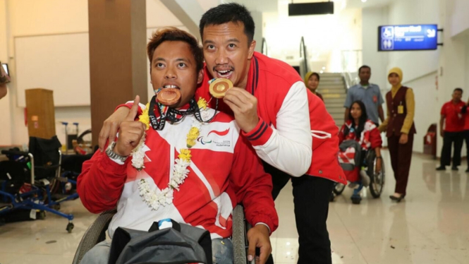Menpora Imam Nahrawi menyambut kontingen Indonesia di Asean Para Games 2017