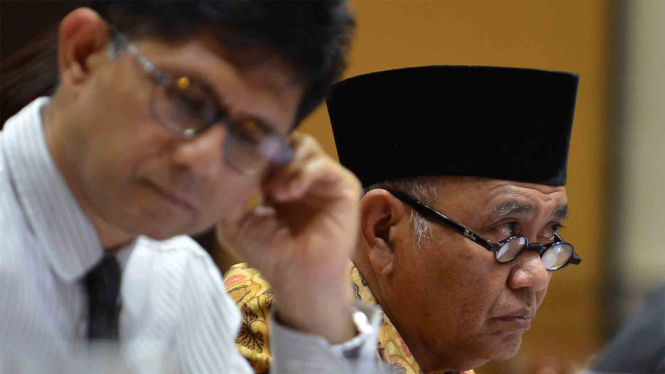 Ketua KPK, Agus Raharjo, (kanan) didampingi Wakil Ketua Laode M Syarif. 