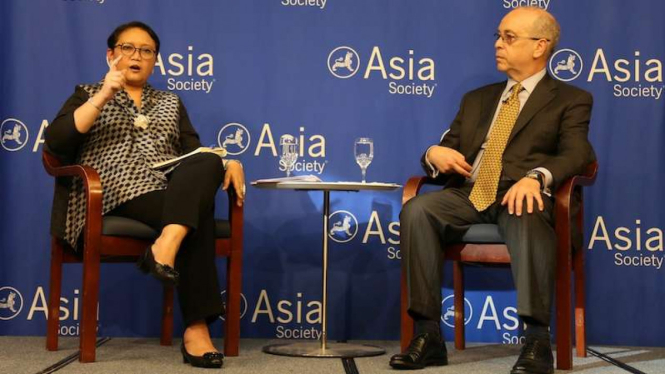 Menteri Luar Negeri RI, Retno Marsudi, berbicara di Forum Asia Society di Kota New York, AS, 25 September 2017.