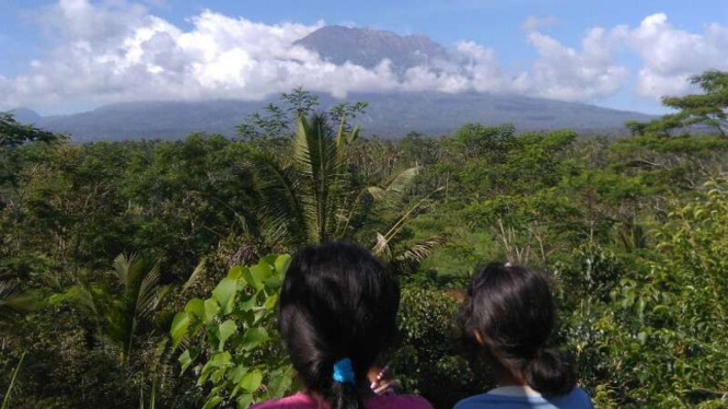 Gunung Agung di Karangasem, Bali.