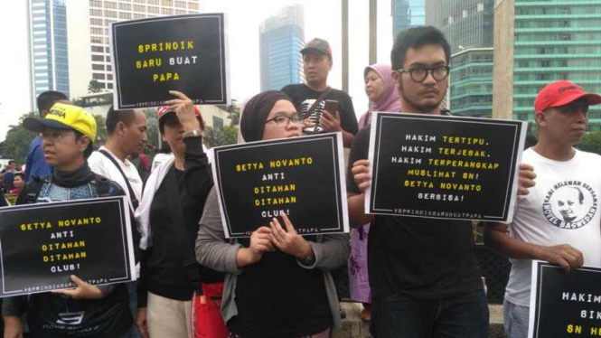 Aksi Keprihatinan kepada ketua DPR Setya Novanto