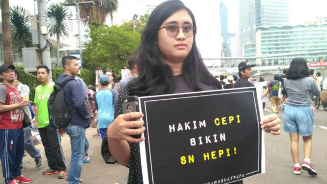 Koalisi Masyarakat Sipil Antikorupsi aksi damai di Bundaran HI, Jakarta
